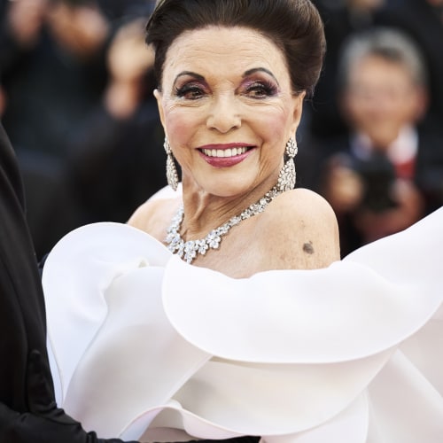 Joan Collins