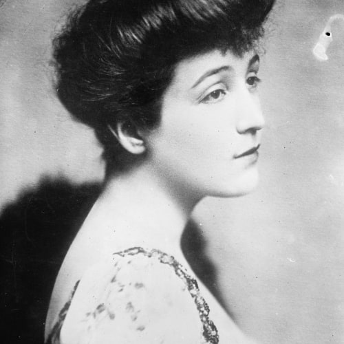 Ava Astor