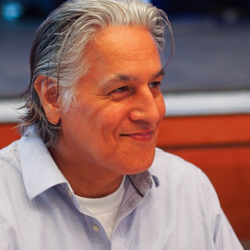 Robert Beltran