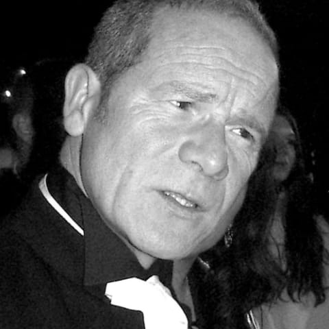 Peter Mullan