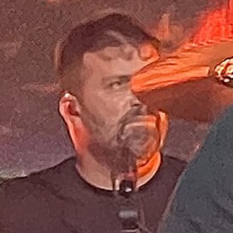 Aaron Lewis