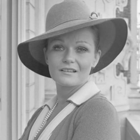 Valerie Perrine
