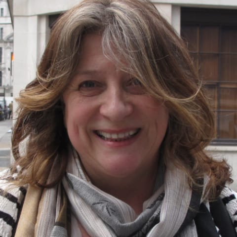Caroline Quentin