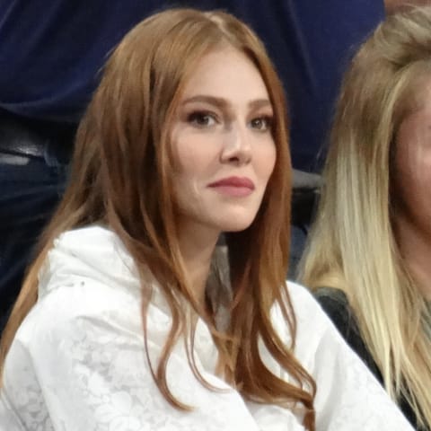 Elçin Sangu